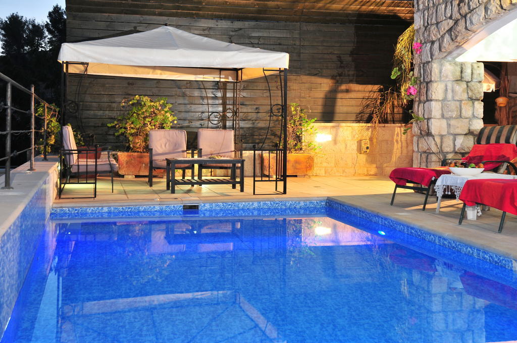 Apartmán Bikta Banof Roš Pina Pokoj fotografie